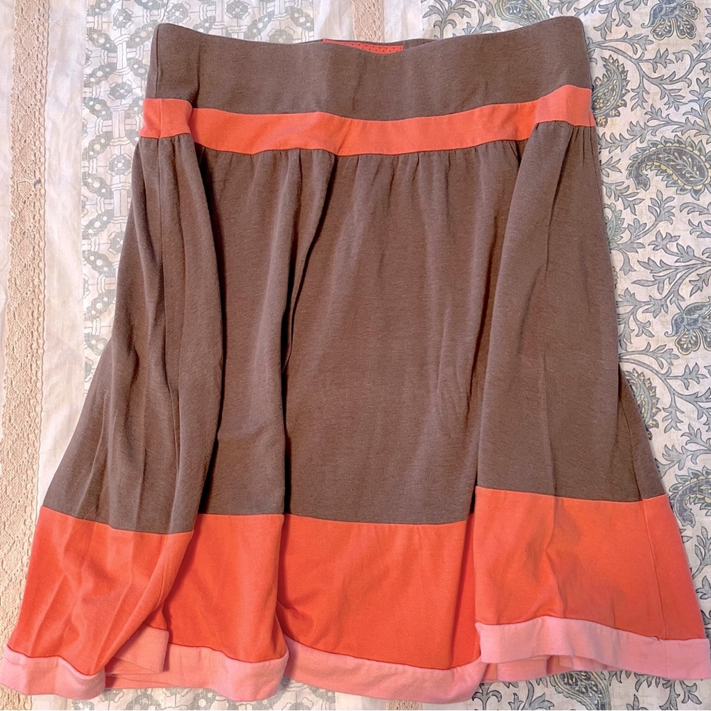 Jersey material knee length skirt